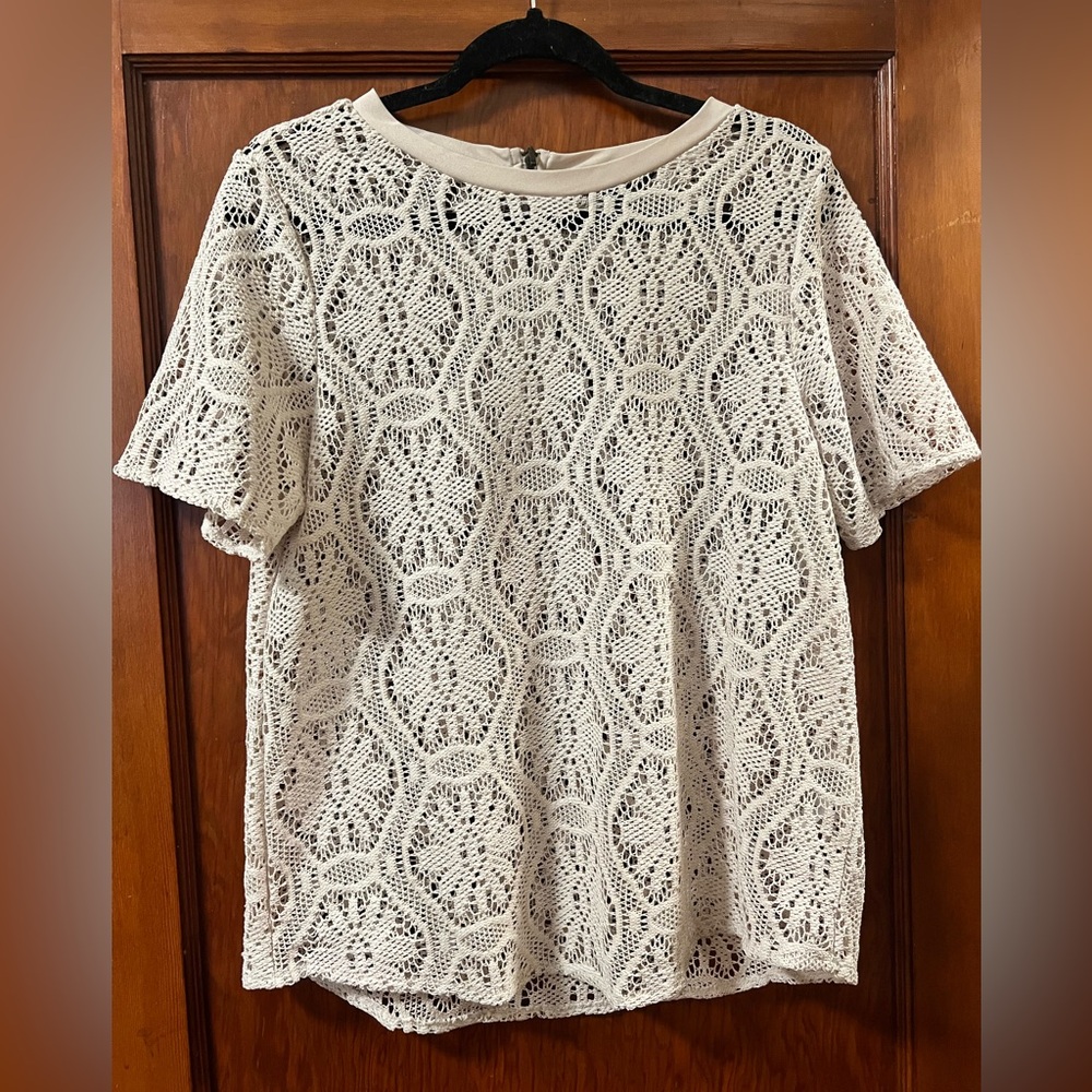 Elegant Banana Republic Cream Lace Women's Top Like New!